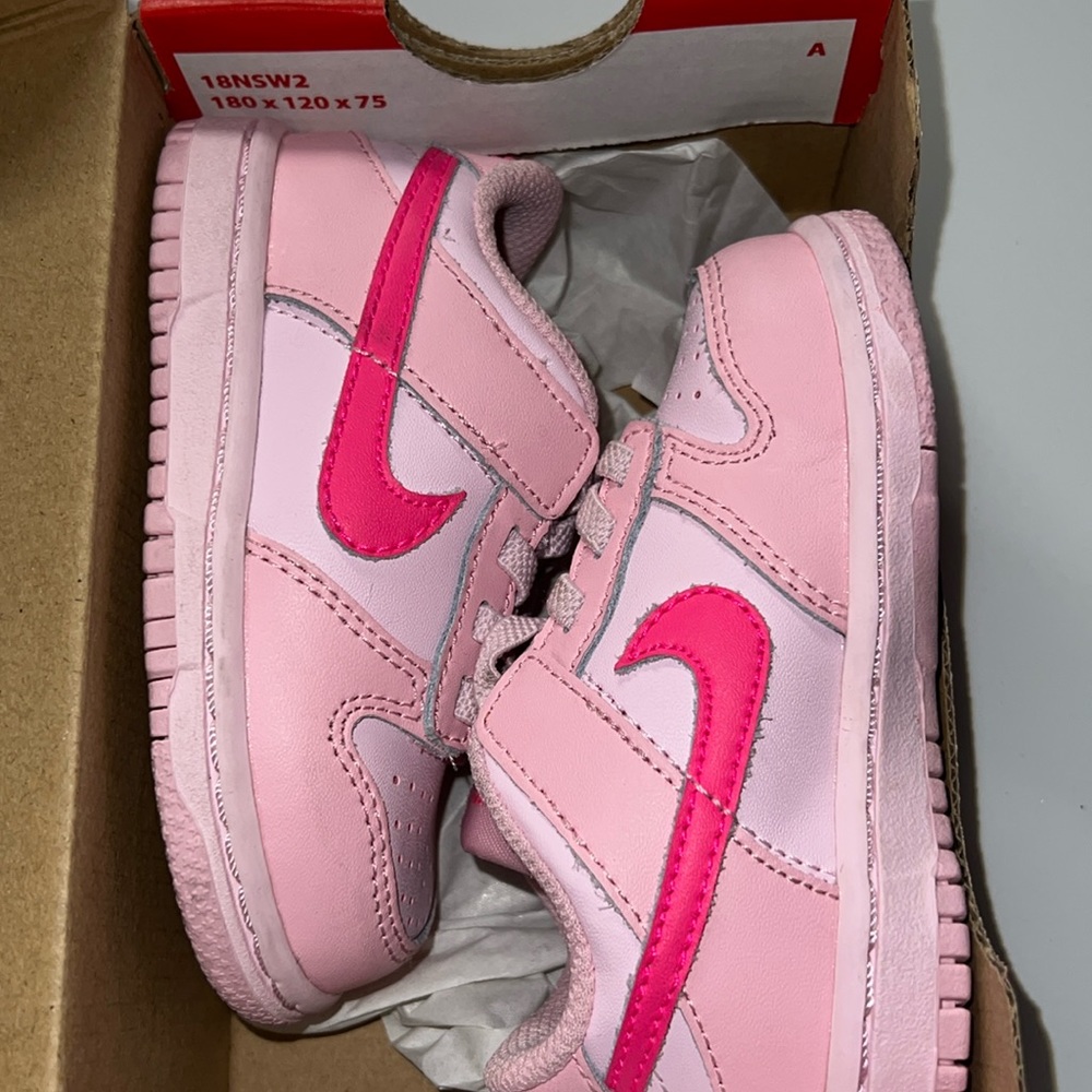 Pink Nike dunk low toddler size 6C